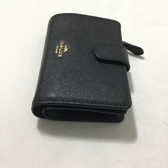 NEW COACH CrossgrainLeather Corner Zip Wallet - Picture 6 of 16